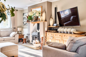 Lounge- click for photo gallery